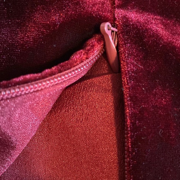 Cider Renaissance Velvet Burgundy Corset style long sleeves ruched bust - Picture 9 of 15